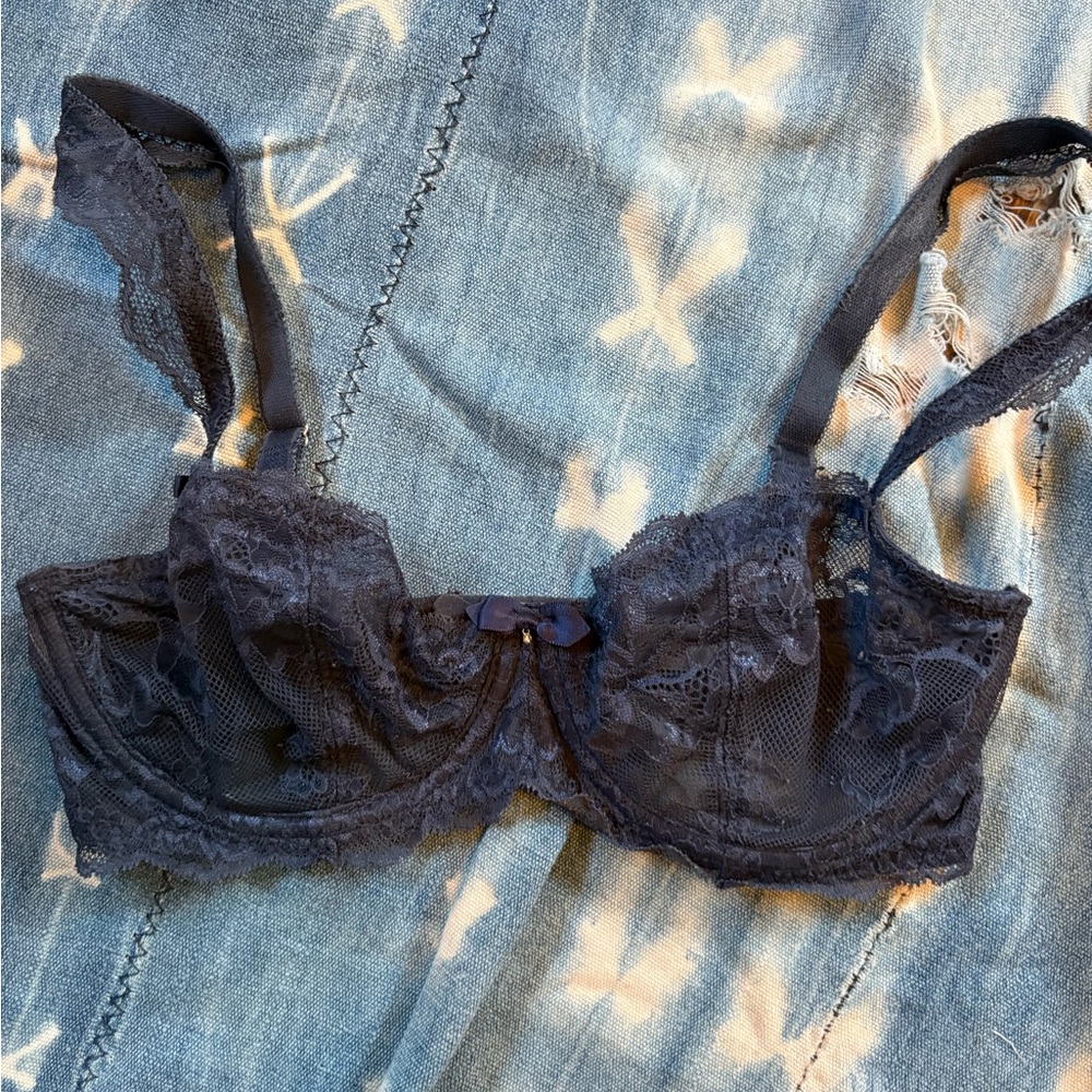 Lace Underwire Bra in Dark Blue